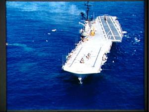 Las fuerzas de rescate esperan la llegada de la cpsula (Foto: NASA)